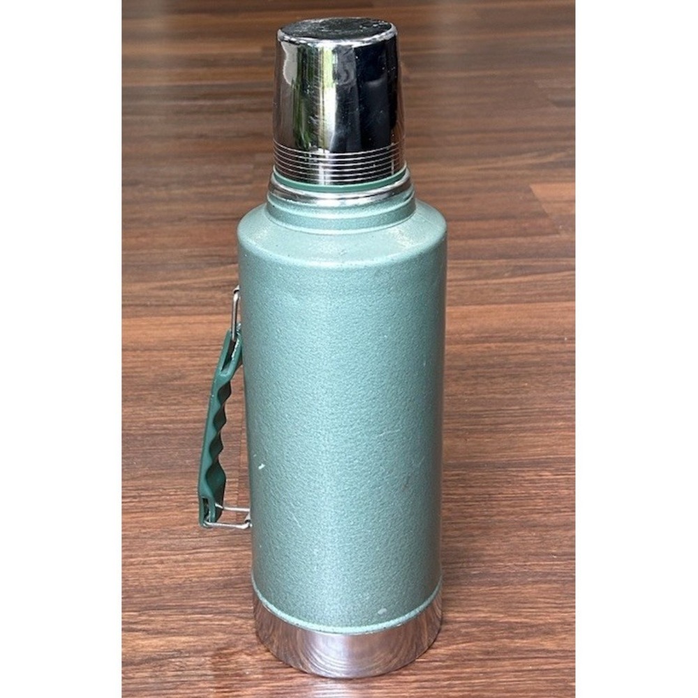 VTG‎ Green Aladdin Stanley Thermos No. 13B Stopper No. 100 Cup No. A-945DH USA
